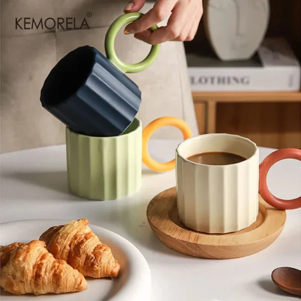 Caneca de Cerâmica Nórdica com Alça Redonda KEMORELA
