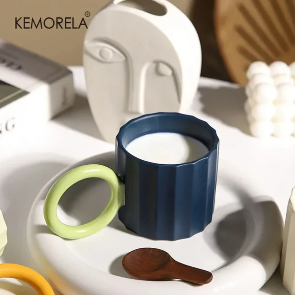 Caneca de Cerâmica Nórdica com Alça Redonda KEMORELA - Imagem 5